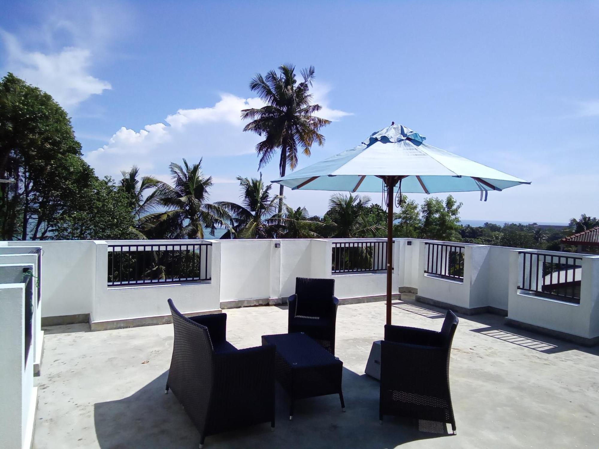 The Moose Weligama Bed & Breakfast エクステリア 写真