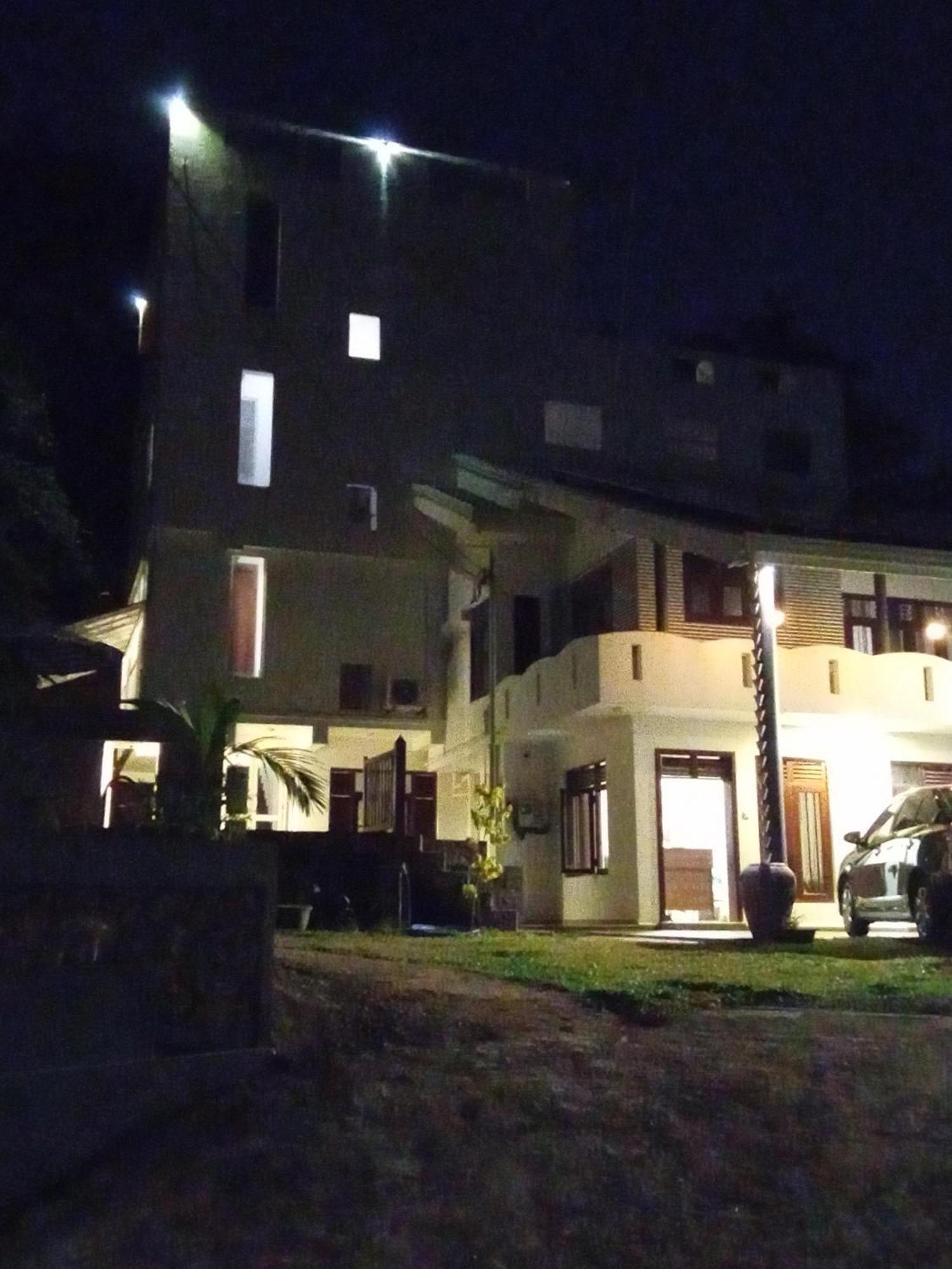 The Moose Weligama Bed & Breakfast エクステリア 写真
